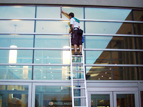 Commercial Window Washing In Dallas - Frisco Janitorial